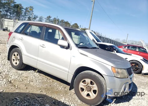 2008 Suzuki Grand Vitara z USA, uszkodzony, nr VIN JS3TE941784100253
